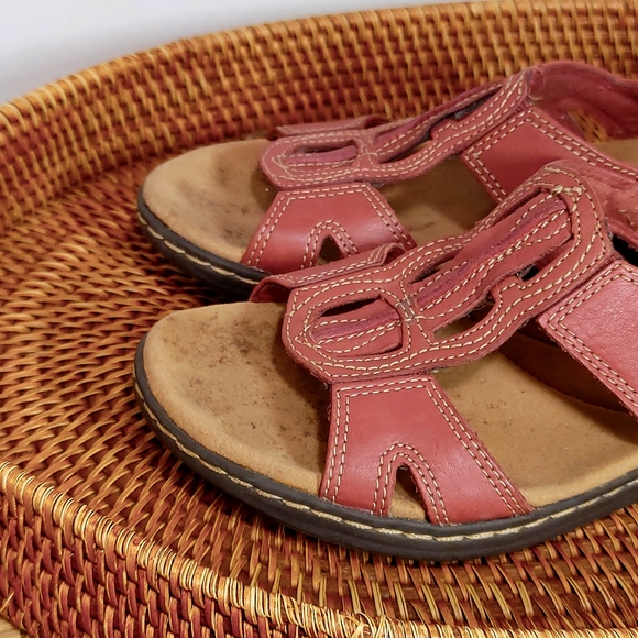 Clarks - Picture 7 of 8